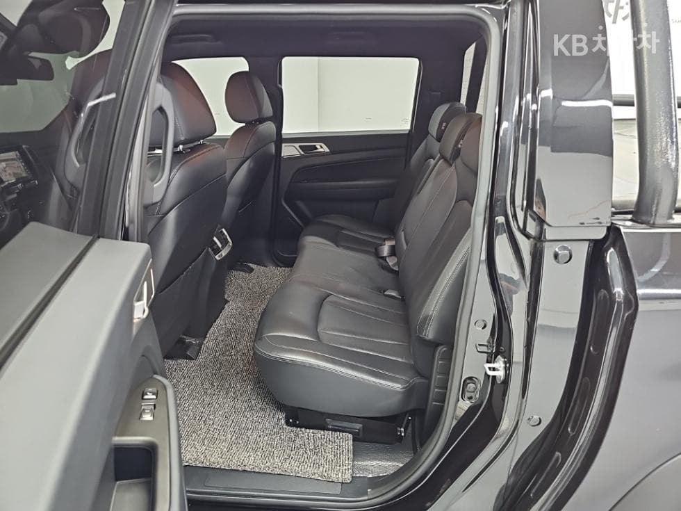 КейДжи Мобилити Rexton Sports Khan2.2 Дизел 2WD Професионален X - 12