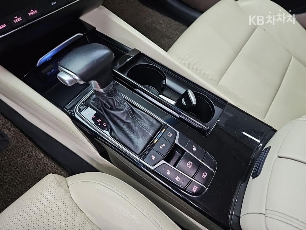 Киа All New K72.4 GDi Лимитиран - 8