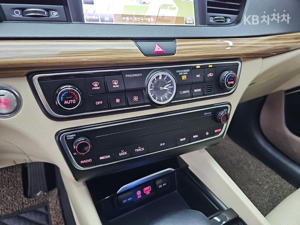 Киа All New K72.4 GDi Лимитиран - 17