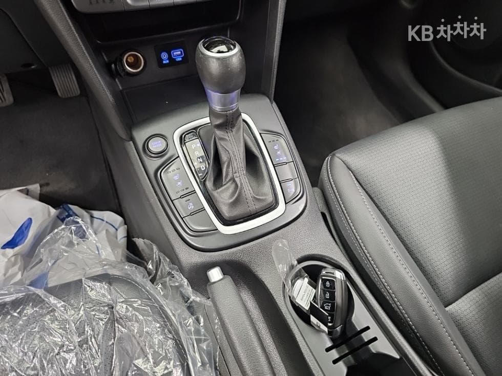 Hyundai Kona1.6 Turbo Premium - 8