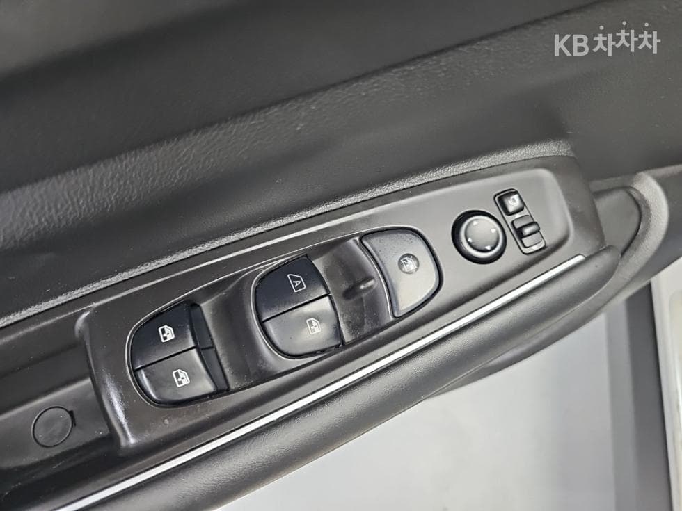 Renault Korea QM62.0 2WD RE Signature - 17
