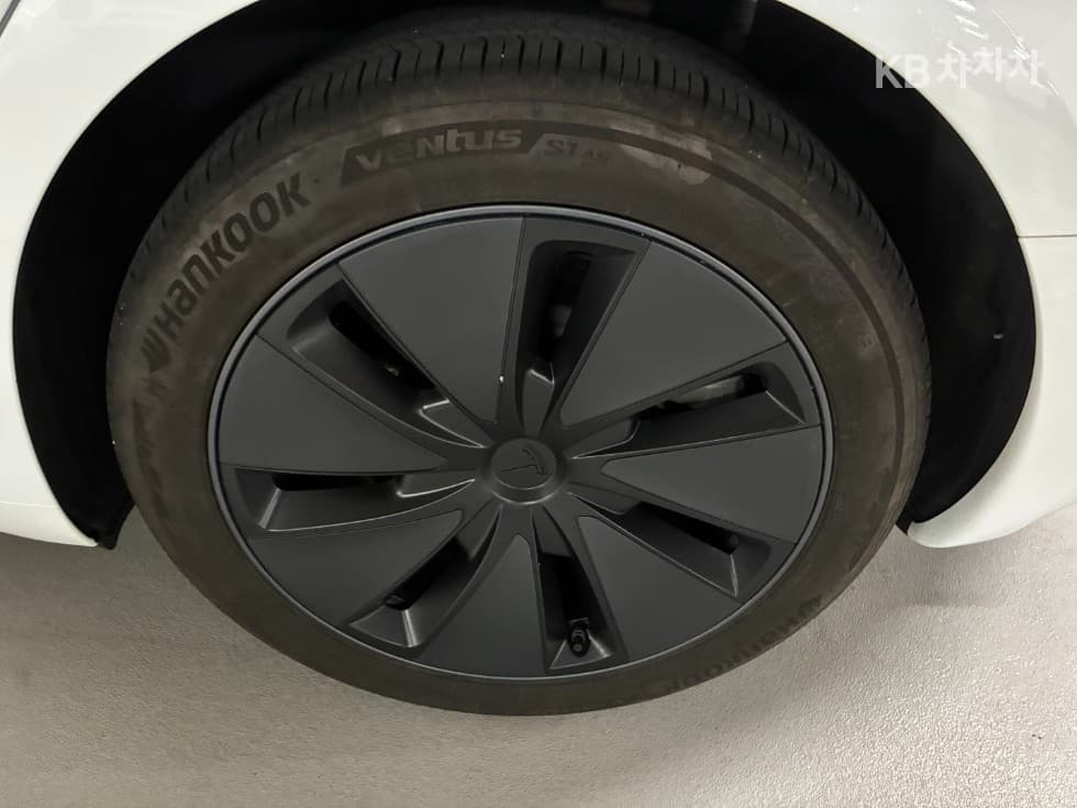 테슬라 Model 3 HighlandRWD - 20