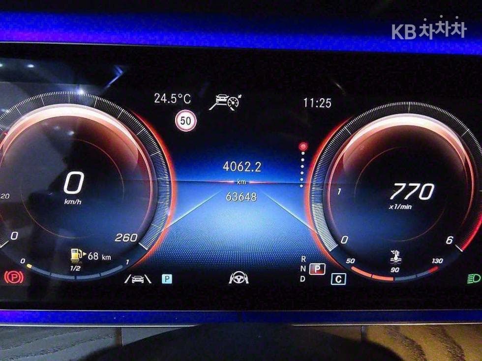 Mercedes-Benz E-Клас (W213)E220d 4MATIC AMG Line - 9