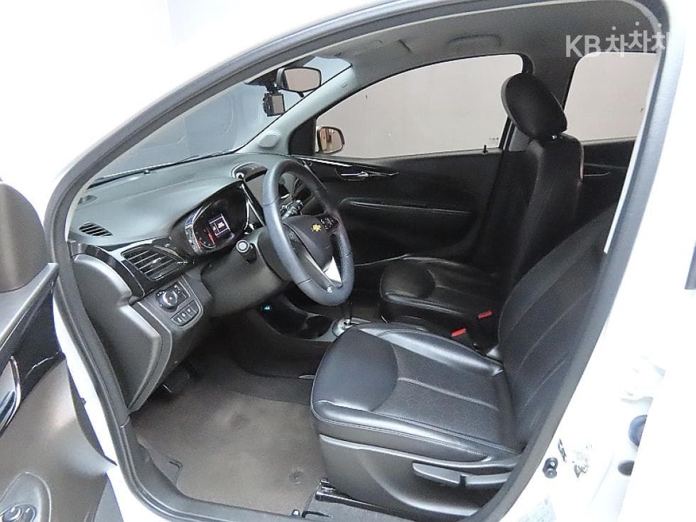 GM Korea The Next SparkLTZ - 10