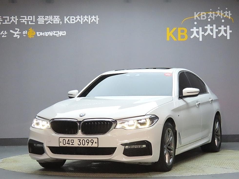 BMW 올New5 Series (G30) 520d M Sport Plus - Image 1