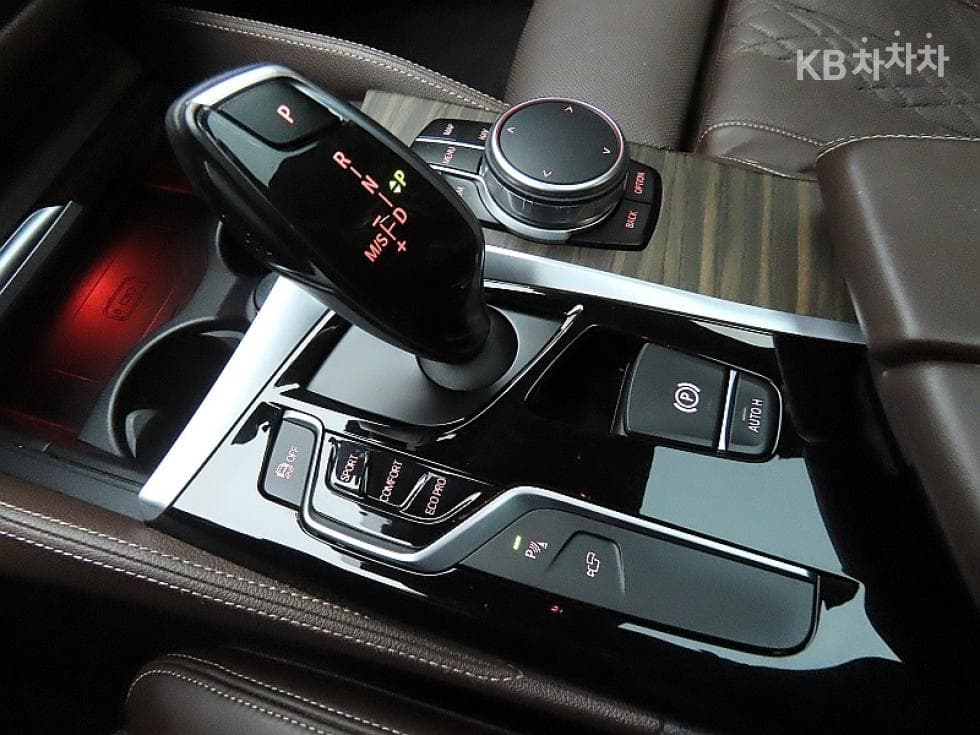 BMW 올New5 Series (G30)520d M Sport Plus - 9