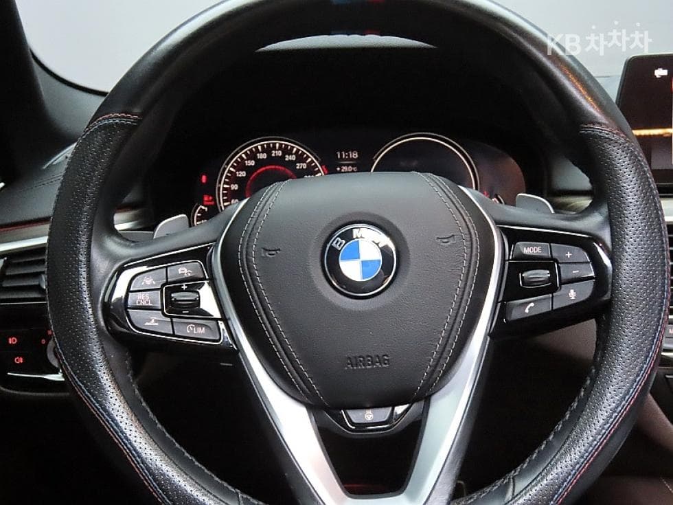 BMW 올New5 Series (G30)520d M Sport Plus - 17