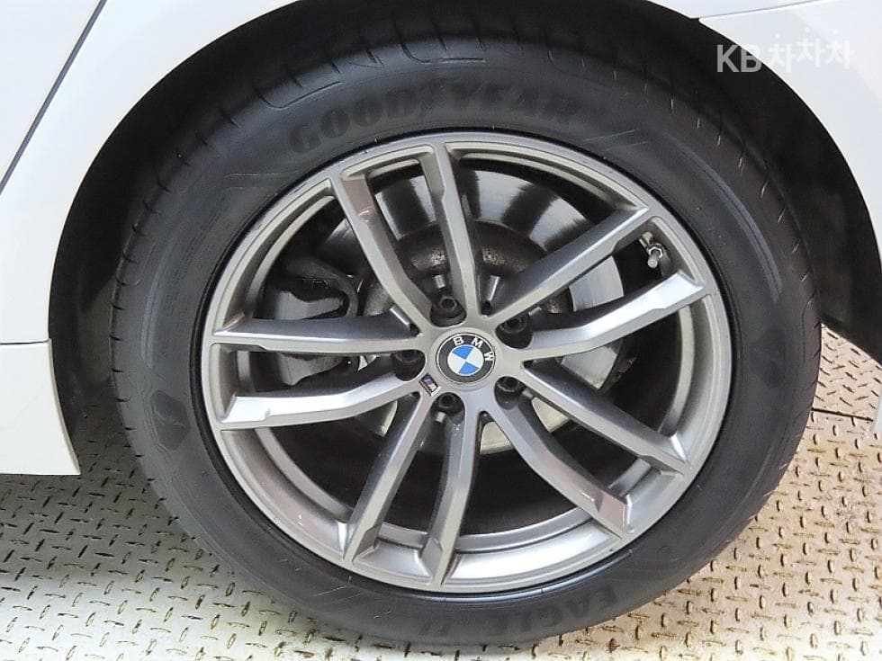 BMW 올New5 Series (G30)520d M Sport Plus - 20
