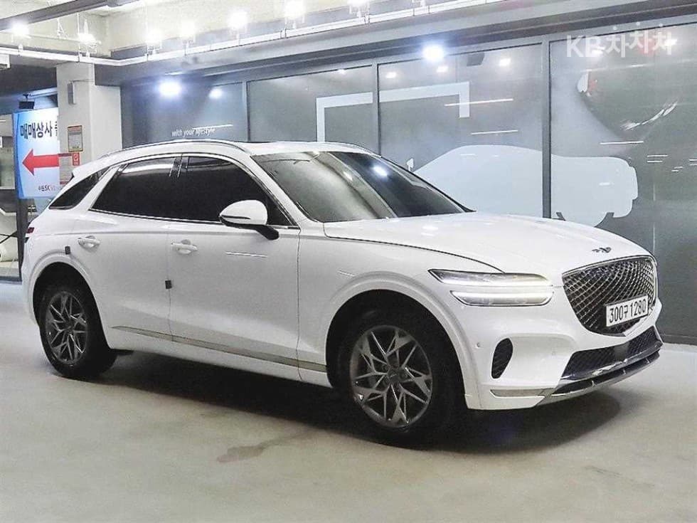 Genesis GV70 Gasoline 2.5T AWD - Image 1