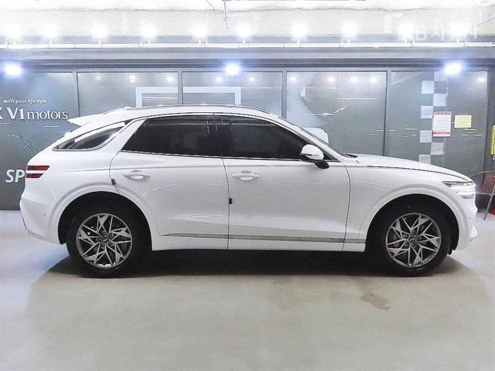 Genesis GV70Gasoline 2.5T AWD - 3
