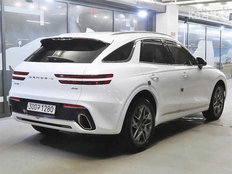 Genesis GV70Gasoline 2.5T AWD - 4