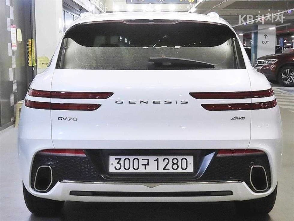 Genesis GV70Gasoline 2.5T AWD - 5