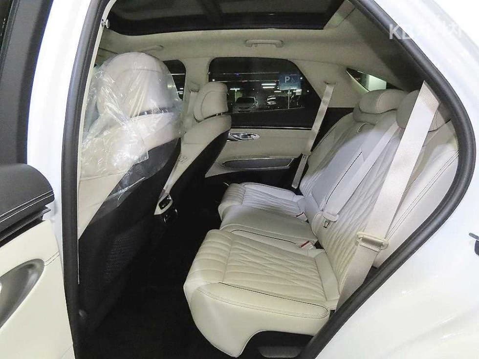 Genesis GV70Gasoline 2.5T AWD - 7