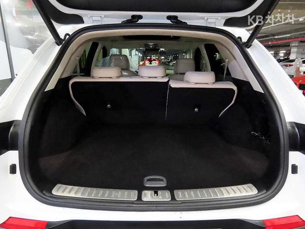 Genesis GV70Gasoline 2.5T AWD - 15