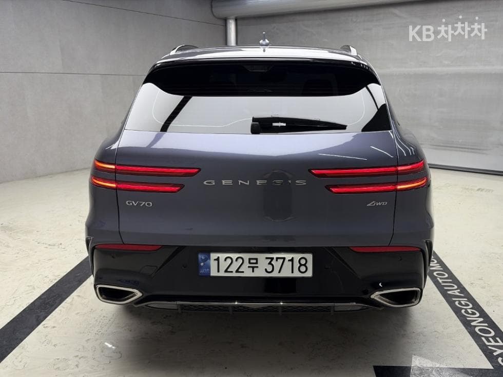 Genesis GV70Gasoline 2.5T AWD - 3