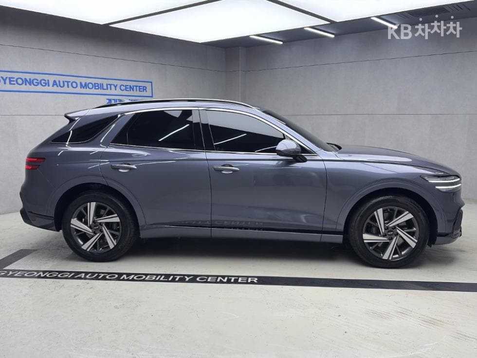 Genesis GV70Gasoline 2.5T AWD - 4