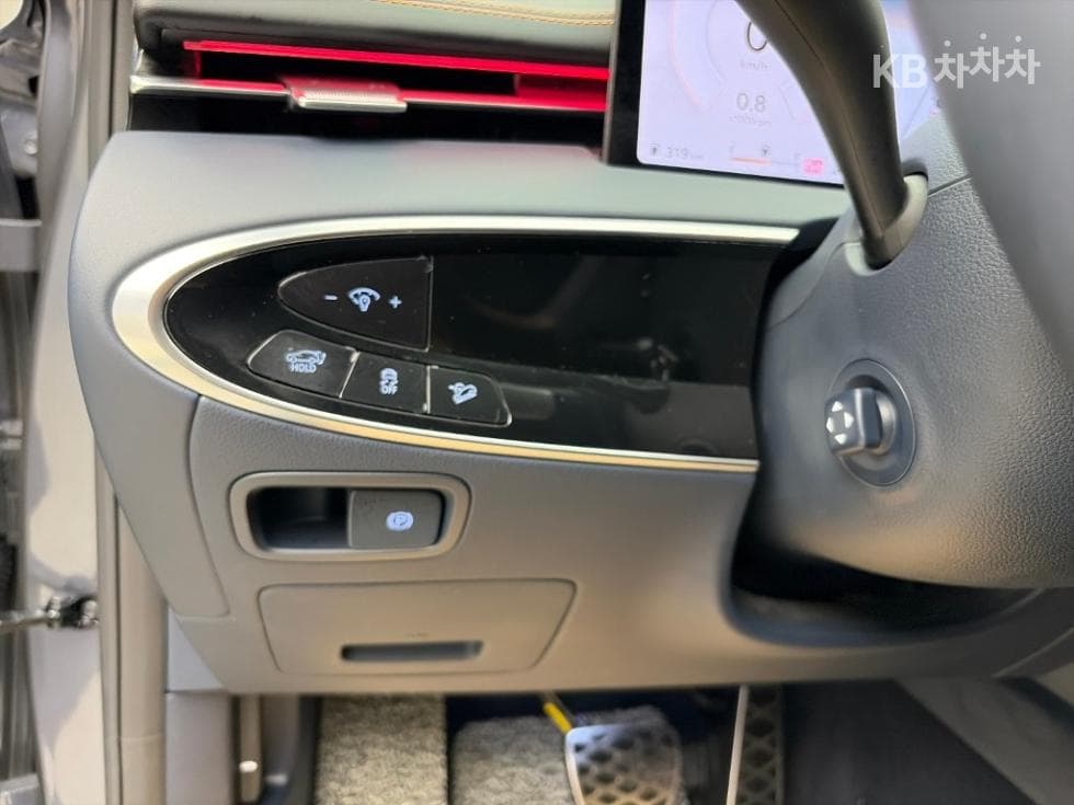 Genesis GV70Gasoline 2.5T AWD - 17