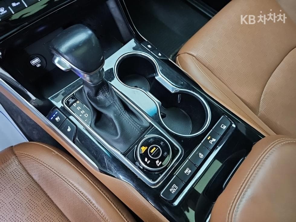 Киа Mohave 더마스터3.0 Дизел 4x4 플래티넘 - 8