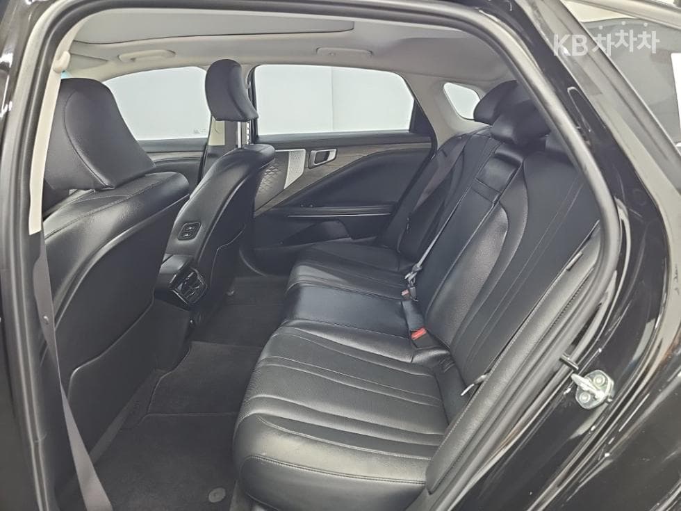 Киа K82.5L бензин Noblesse Базов - 12