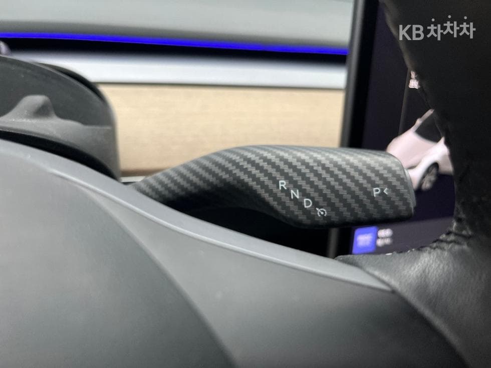 테슬라 Model YStandard Range - 10