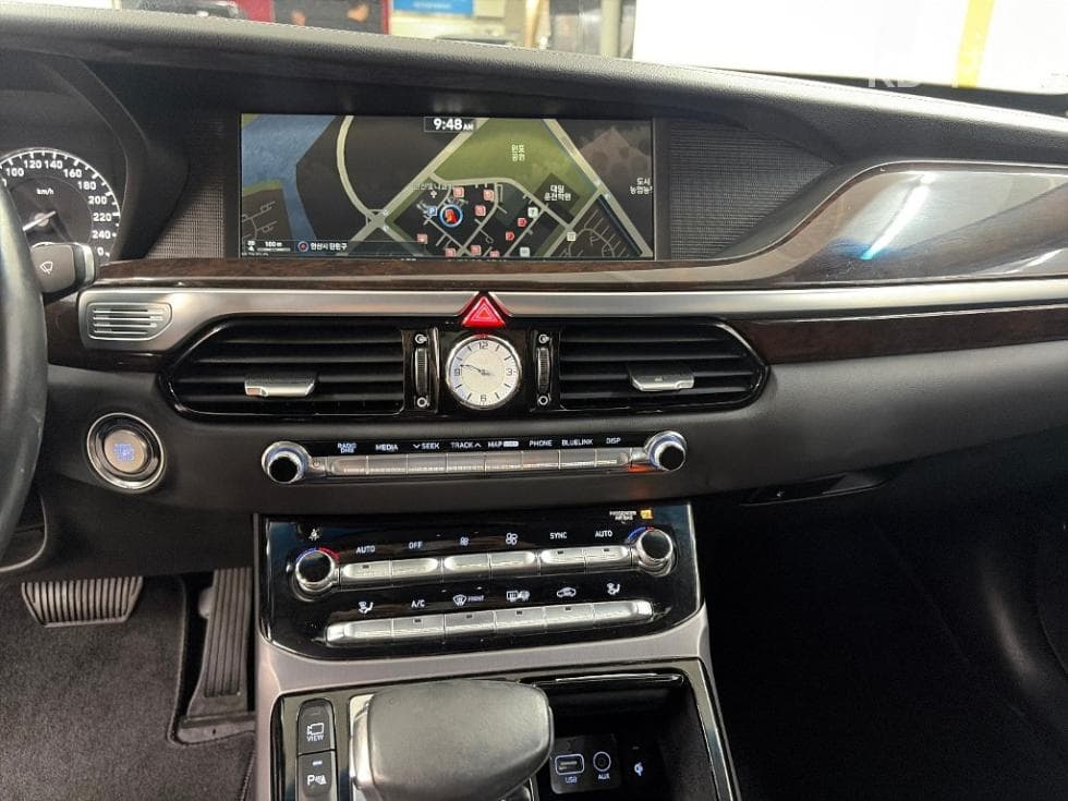 Дженезис EQ9003.8 GDI AWD Премиум Люкс - 10