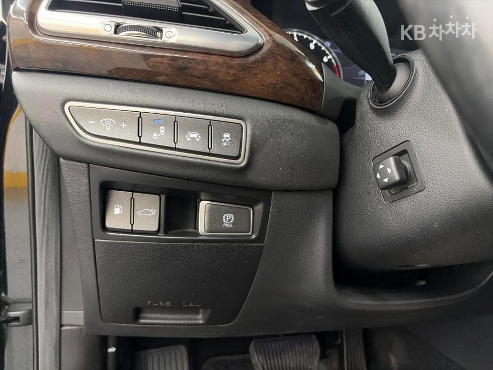 Дженезис EQ9003.8 GDI AWD Премиум Люкс - 18