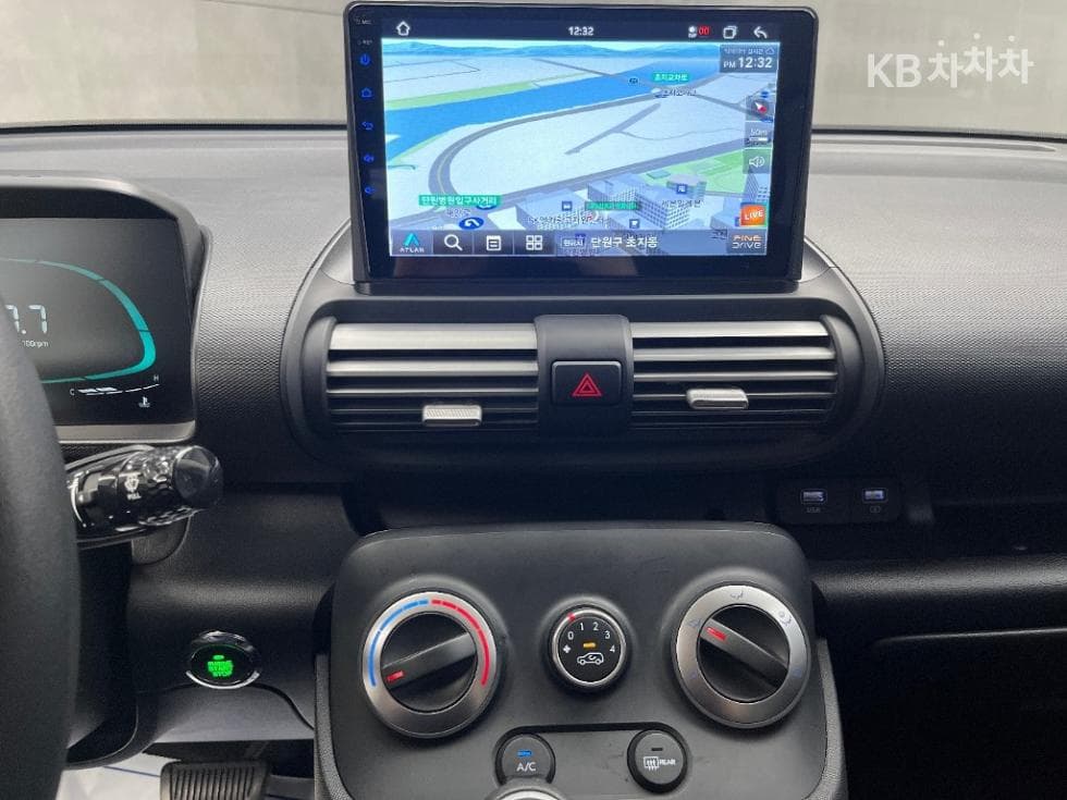 Hyundai Casper1.0 Gasoline Smart - 12