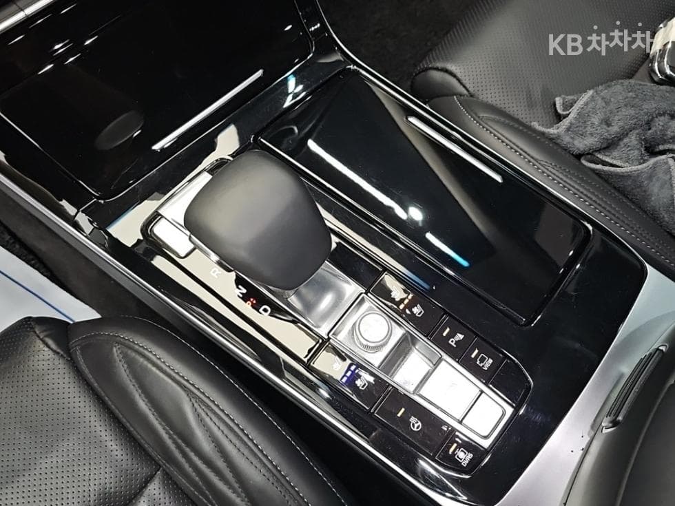 Киа K7 Premiere2.5 GDi X 에디션 - 8