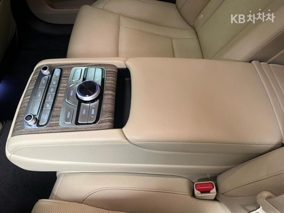 Киа The New (фейслифт) K9(Второ поколение)3.8 GDI AWD 베스트셀렉션Ⅰ - 16