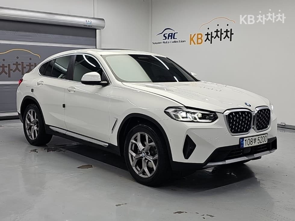 BMW New X4 (G02)xDrive 20d xLine - 4