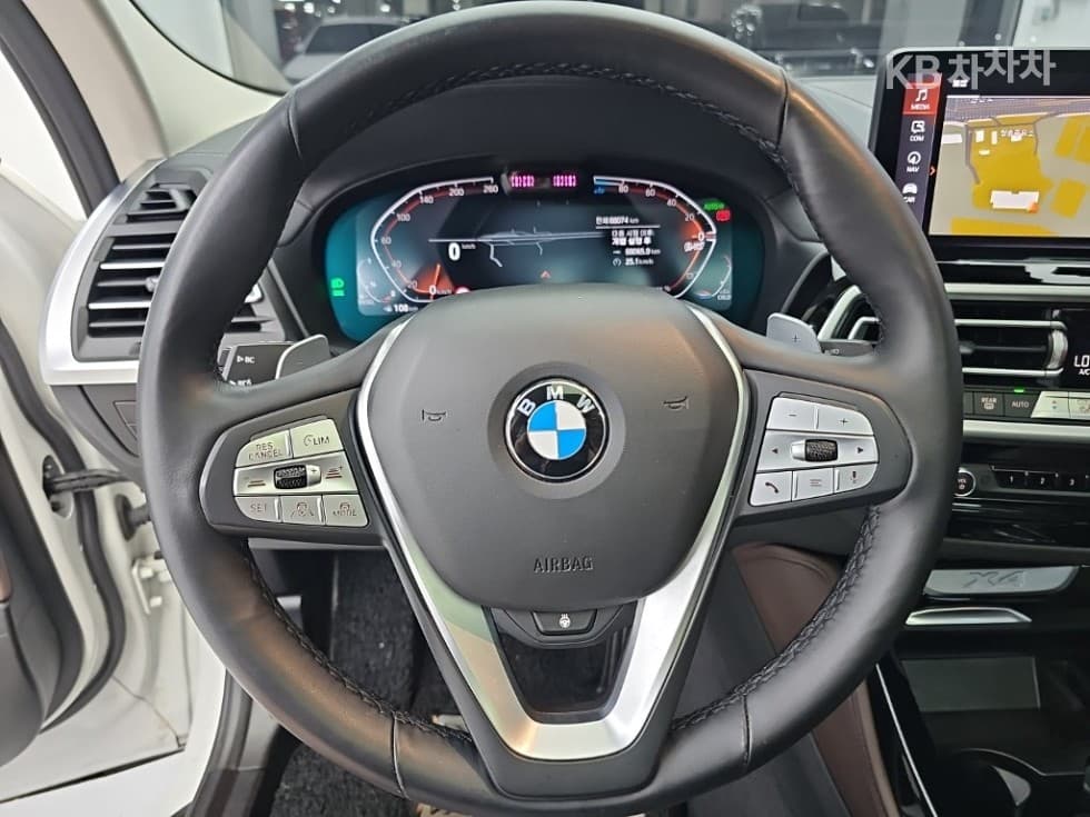 BMW New X4 (G02)xDrive 20d xLine - 9