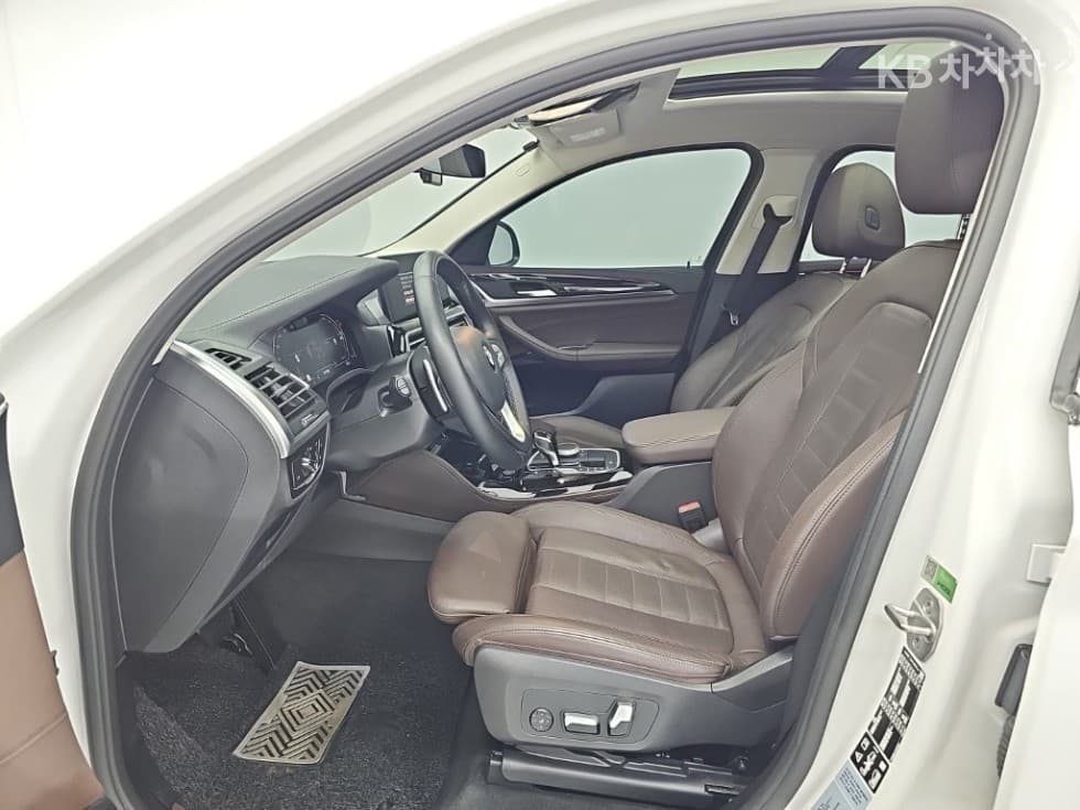 BMW New X4 (G02)xDrive 20d xLine - 11