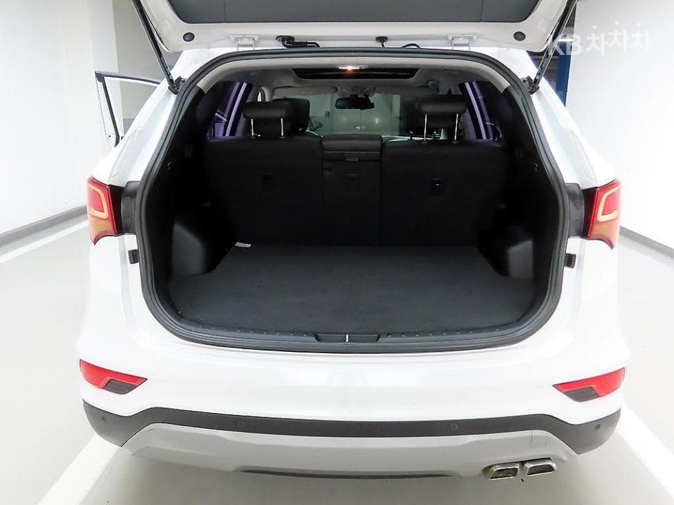 Hyundai Santa Fe The PrimeDiesel Hyundai R-engine 2.0 diesel 2WD 5-seater Premium - 5