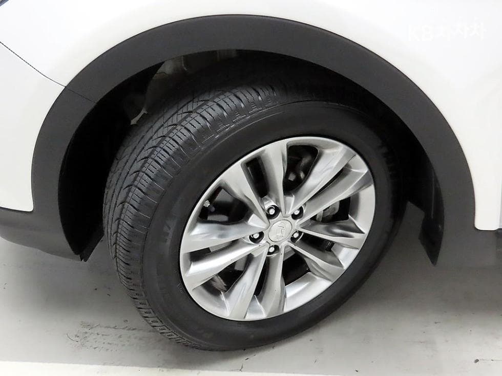 Hyundai Santa Fe The PrimeDiesel Hyundai R-engine 2.0 diesel 2WD 5-seater Premium - 19
