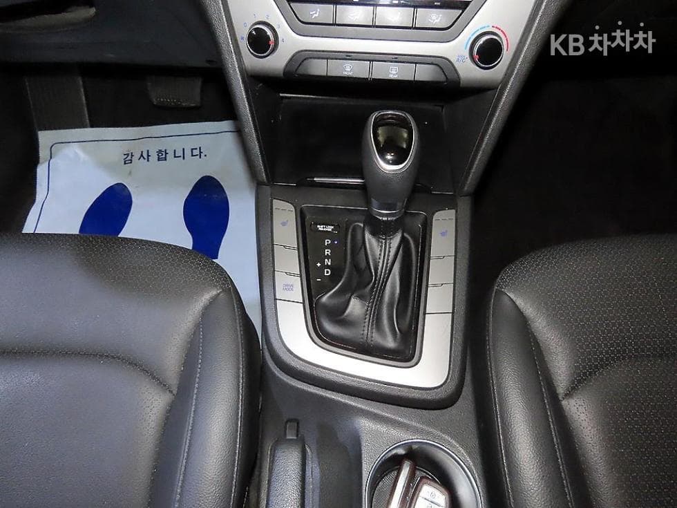Хюндай Avante (Elantra)AD1.6 GDi Value Plus - 12