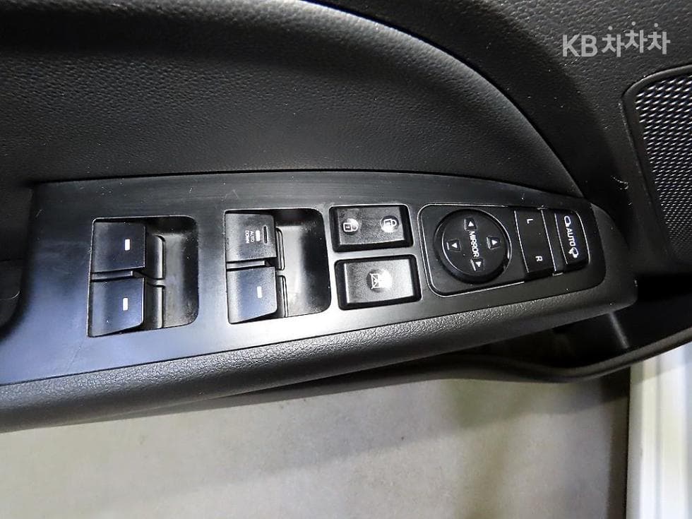 Хюндай Avante (Elantra)AD1.6 GDi Value Plus - 13