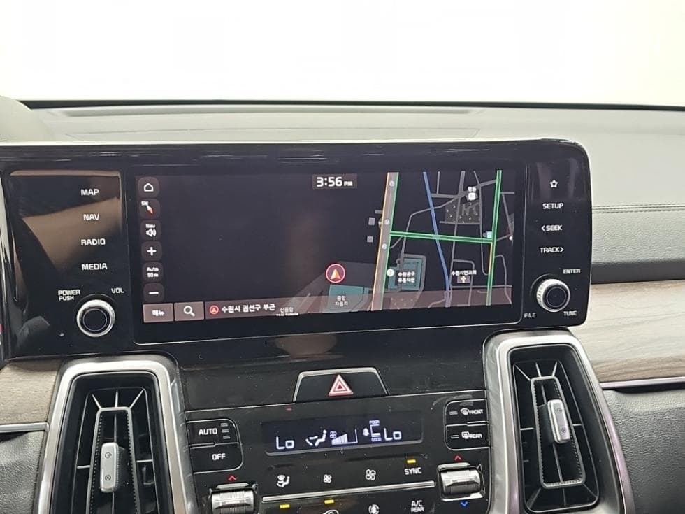 Киа The New (фейслифт) Sorento MQ42.2 Дизел 2WD Престиж - 15