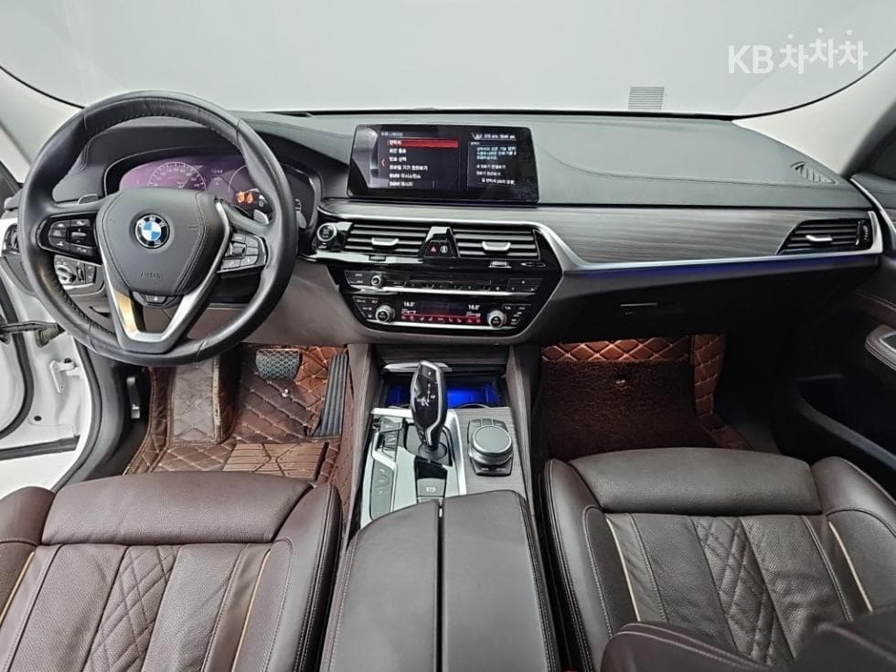 BMW Gran Turismo6 Series GT 630d xDrive Luxury Line - 7