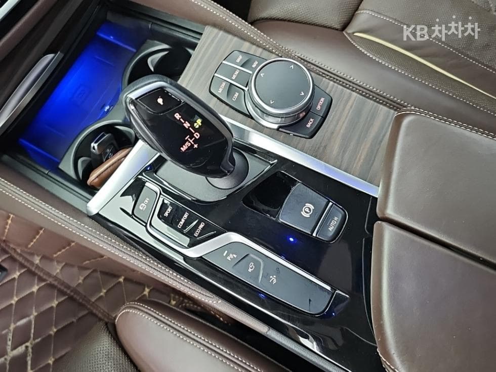 BMW Gran Turismo6 Series GT 630d xDrive Luxury Line - 8