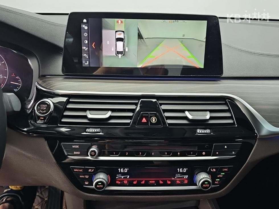 BMW Gran Turismo6 Series GT 630d xDrive Luxury Line - 10