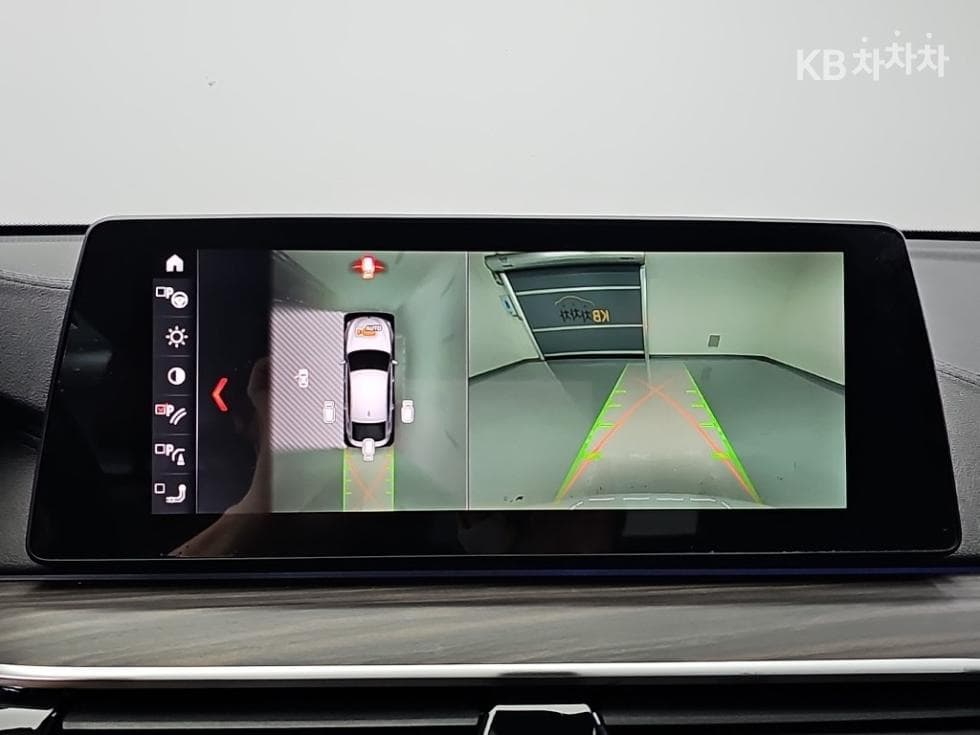 BMW Gran Turismo6 Series GT 630d xDrive Luxury Line - 16