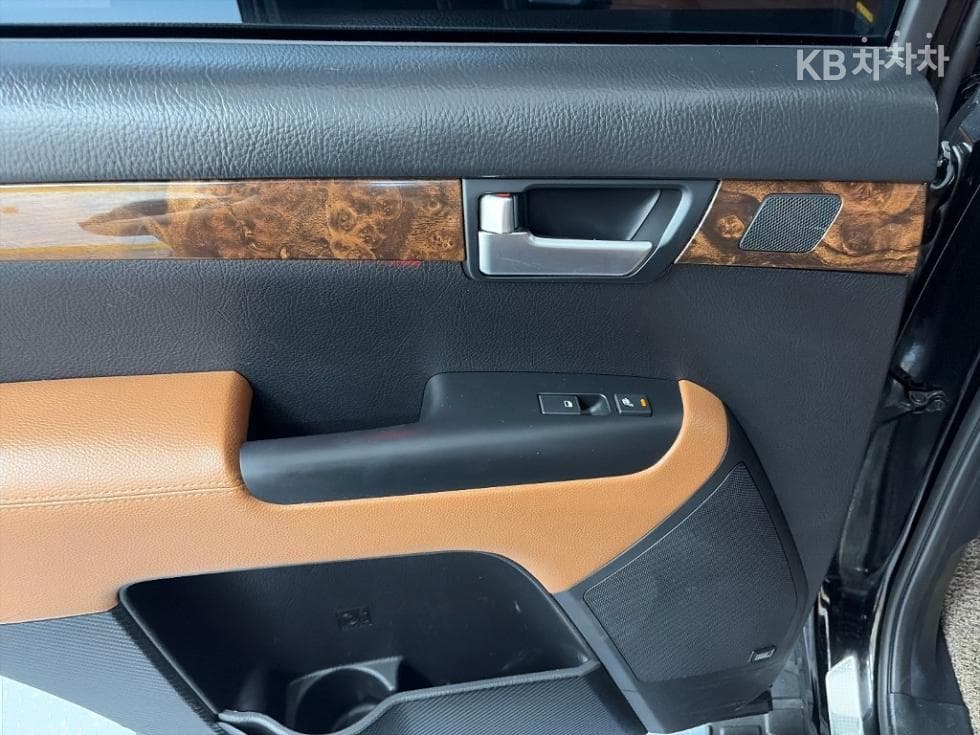 Киа The New (фейслифт) Mohave4x4 President 5-местен - 13