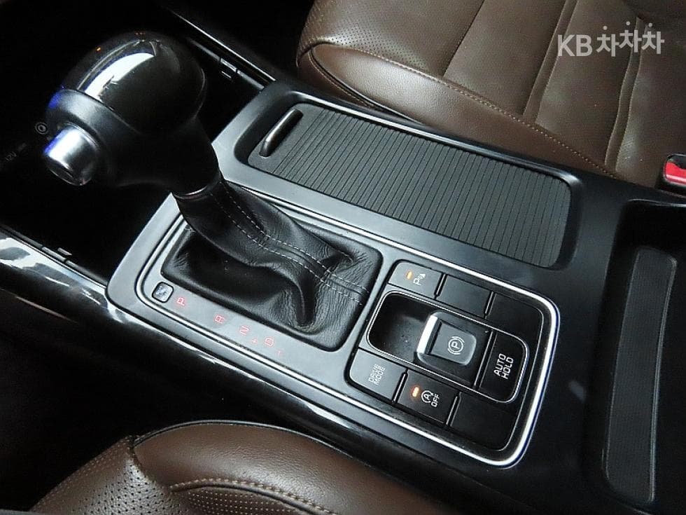 Kia All NewSorentoDiesel 2.0 2WD Noblesse Special (special feature/edition) - 9