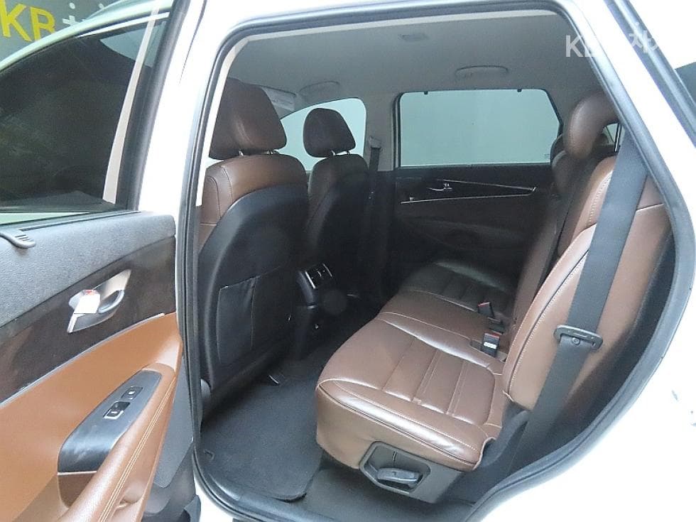 Kia All NewSorentoDiesel 2.0 2WD Noblesse Special (special feature/edition) - 11