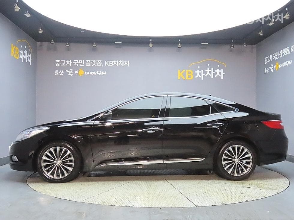 Hyundai Grandeur (Azera)HGHG300 Premium - 5