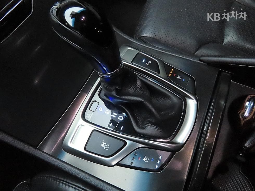 Hyundai Grandeur (Azera)HGHG300 Premium - 9
