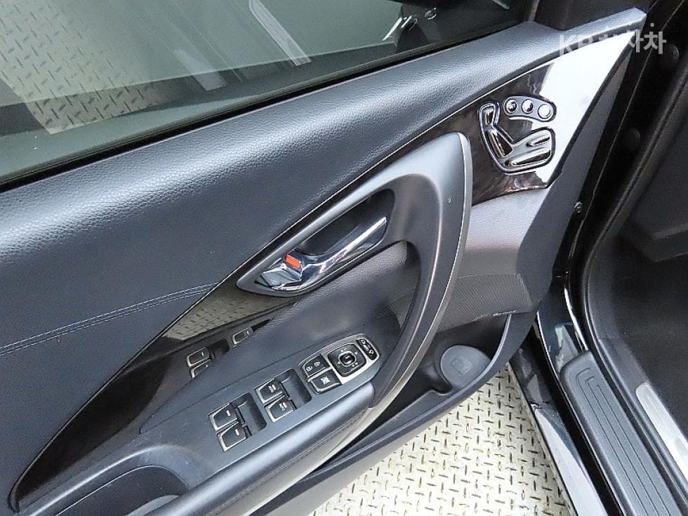 Hyundai Grandeur (Azera)HGHG300 Premium - 13