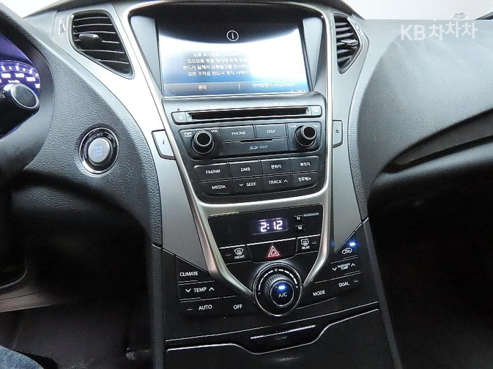 Hyundai Grandeur (Azera)HGHG300 Premium - 16