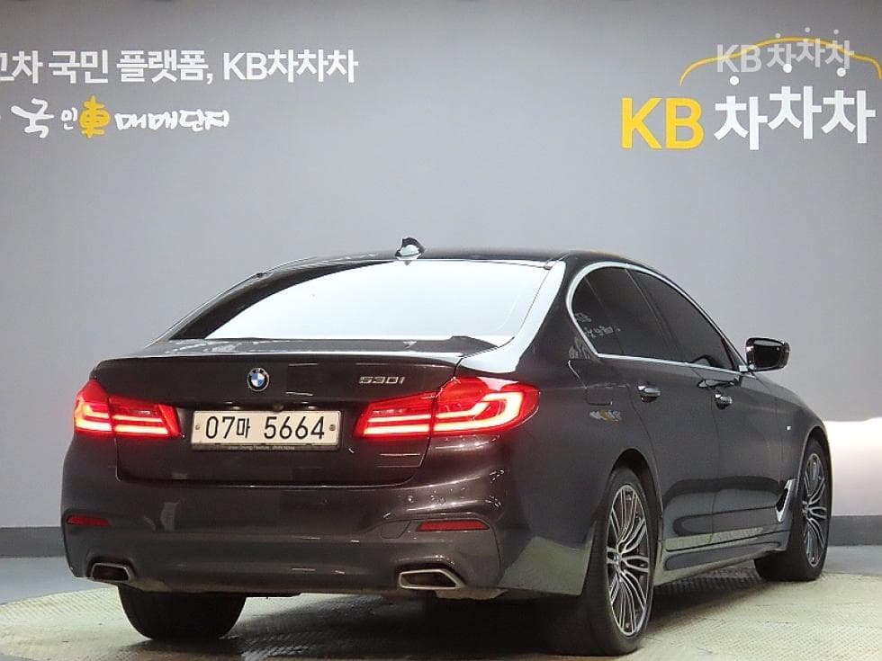 BMW 올New5 Series (G30)520d M Sport Plus - 2