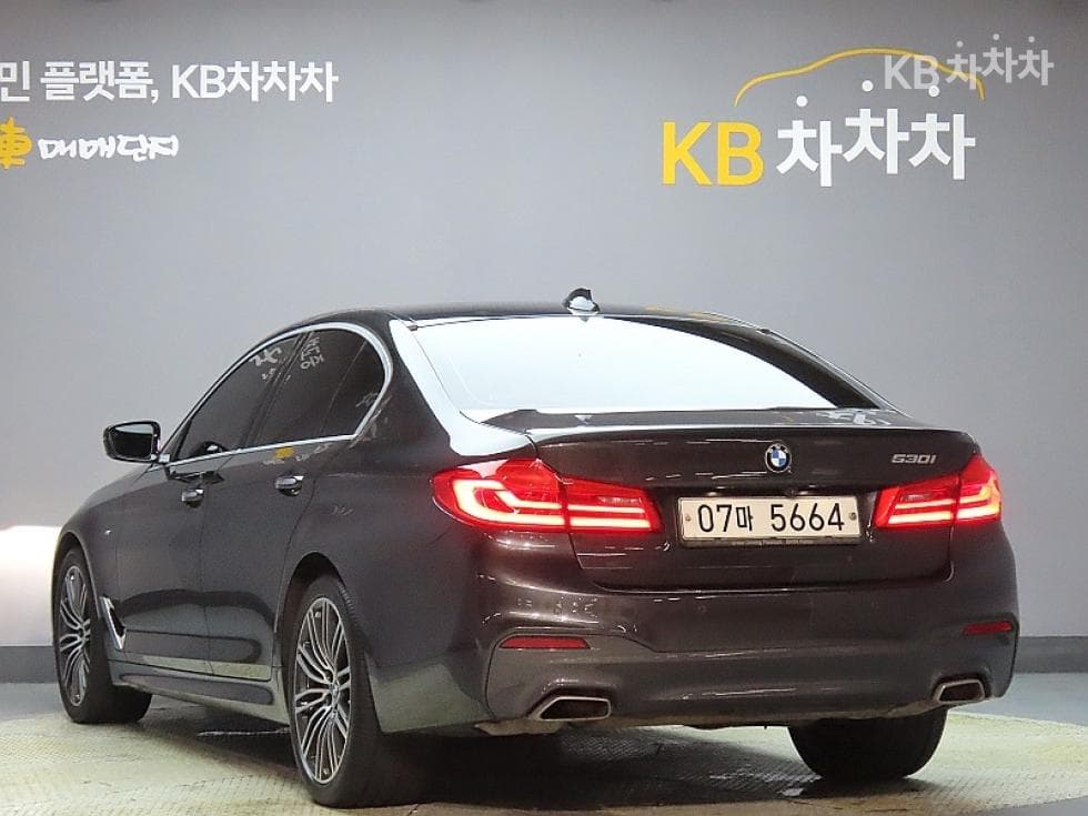 BMW 올New5 Series (G30)520d M Sport Plus - 4